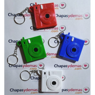 LLAVERO EN FORMA DE CAMARA DE FOTOS REALIZADO EN IMPRESION 3D PERSONALIZADO